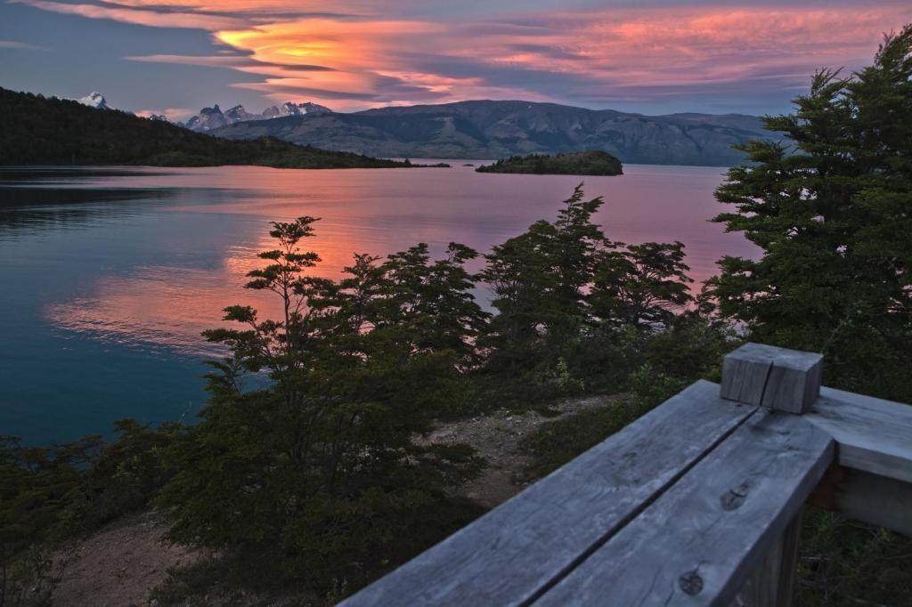 Готель Patagonia Camp Torres del Paine National Park Екстер'єр фото